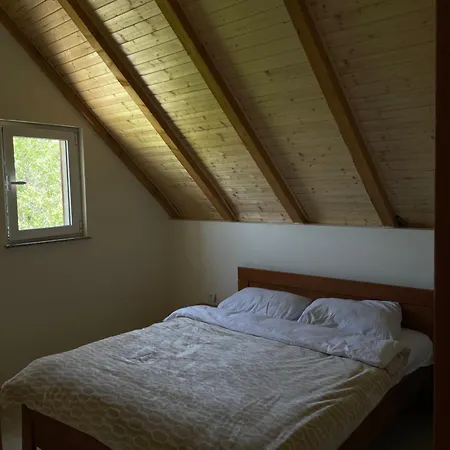 Будинок відпочинку House Korita *